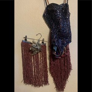 WOW! Beautiful vintage-theater, showgirl costume.  Lovely “Halloween” costume!